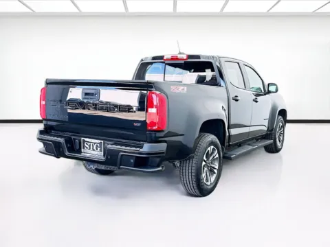 More photos of 2022 Chevrolet Colorado Z71 at STG Bellflower, CA