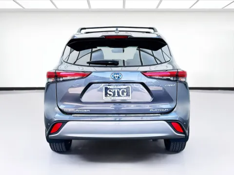 More photos of 2023 Toyota Highlander Platinum at STG Bellflower, CA
