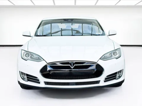 Photos of 2015 Tesla Model S 85D for sale in Bellflower, CA at STG Bellflower