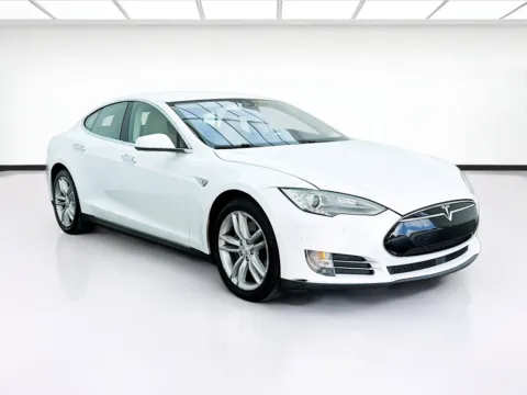 Another view of 2015 Tesla Model S 85D for sale in Bellflower, CA at STG Bellflower