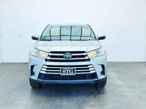 Photos of 2017 Toyota Highlander LE for sale in Bellflower, CA at STG Bellflower