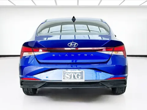 More photos of 2021 Hyundai Elantra SE at STG Bellflower, CA