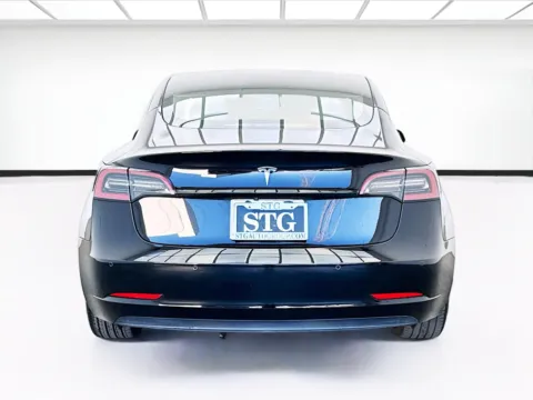 More photos of 2021 Tesla Model 3 Standard Range Plus at STG Bellflower, CA