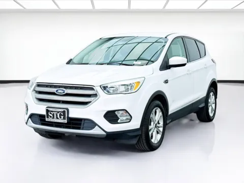 White 2019 Ford Escape SE for sale in Bellflower, CA
