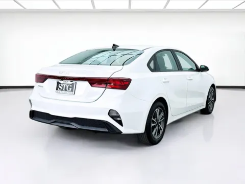 More photos of 2024 Kia Forte LXS at STG Bellflower, CA