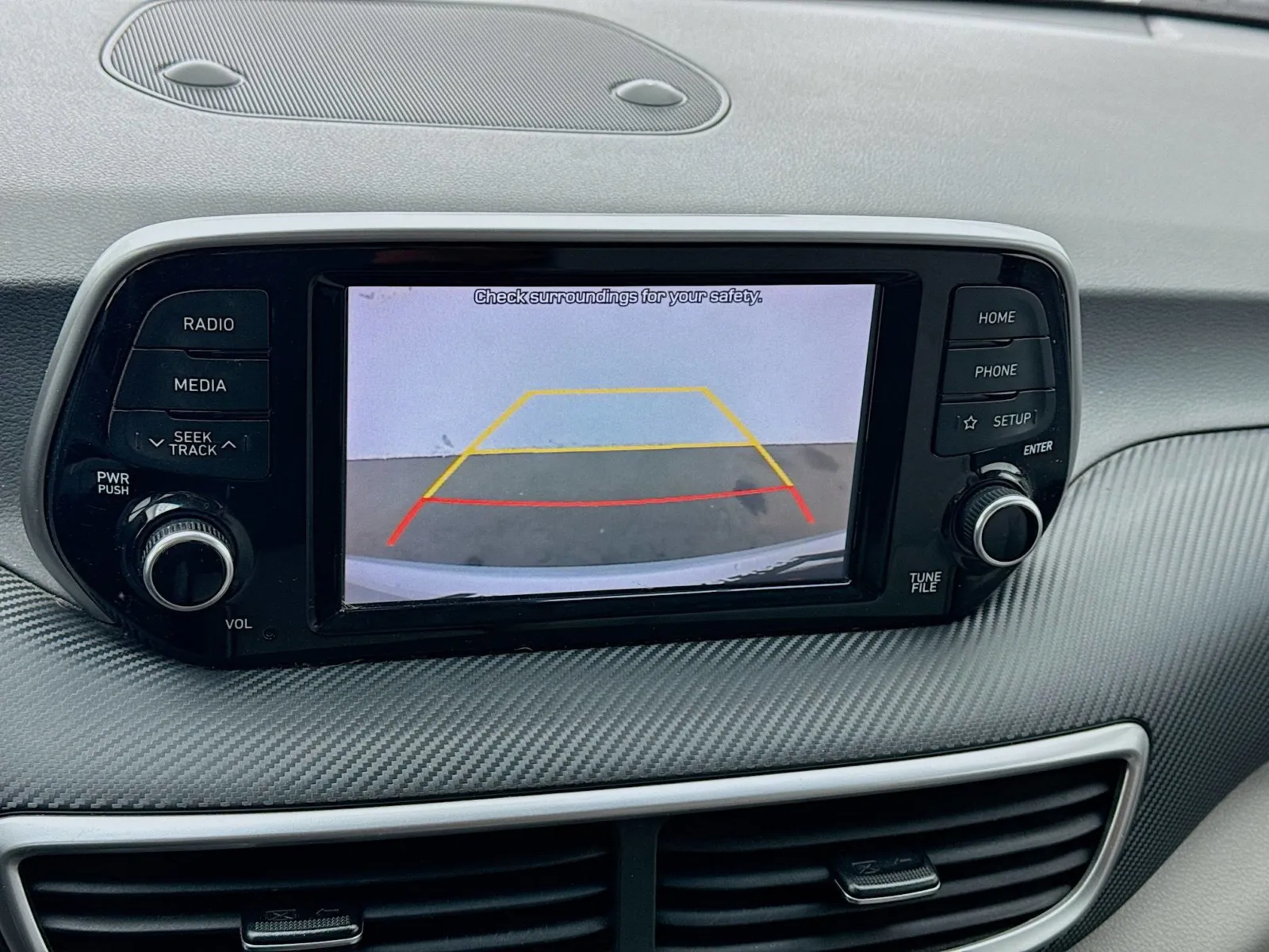2019 Hyundai Tucson SE photo 2