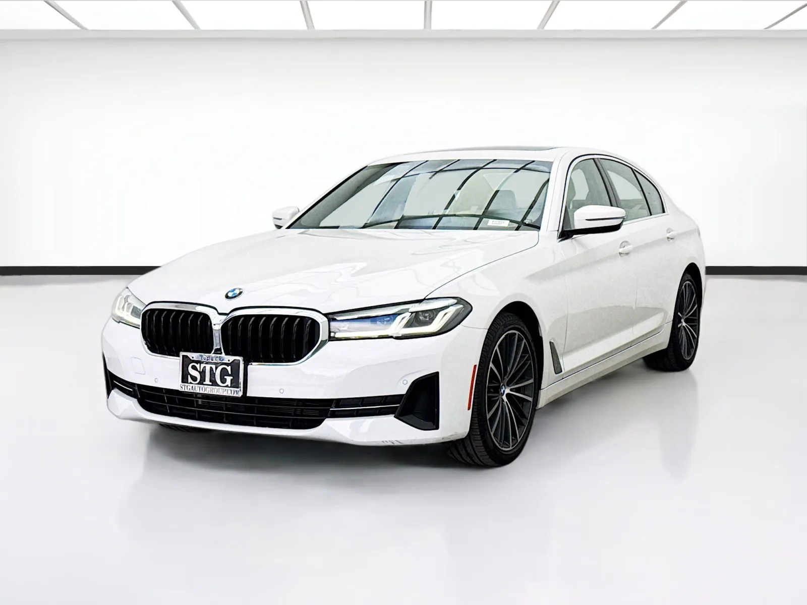 White 2021 BMW 5 Series 530i for sale in Bellflower, CA