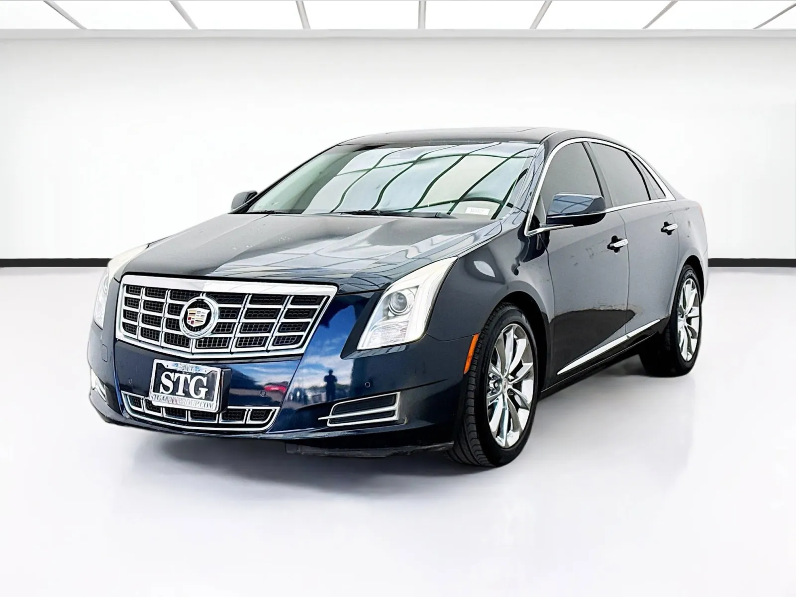 Blue 2013 Cadillac XTS Premium for sale in Bellflower, CA