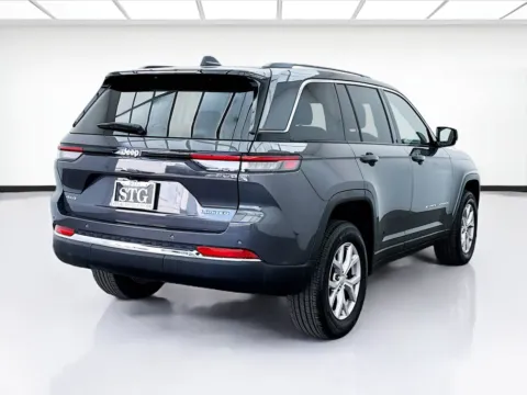 More photos of 2022 Jeep Grand Cherokee Limited at STG Bellflower, CA
