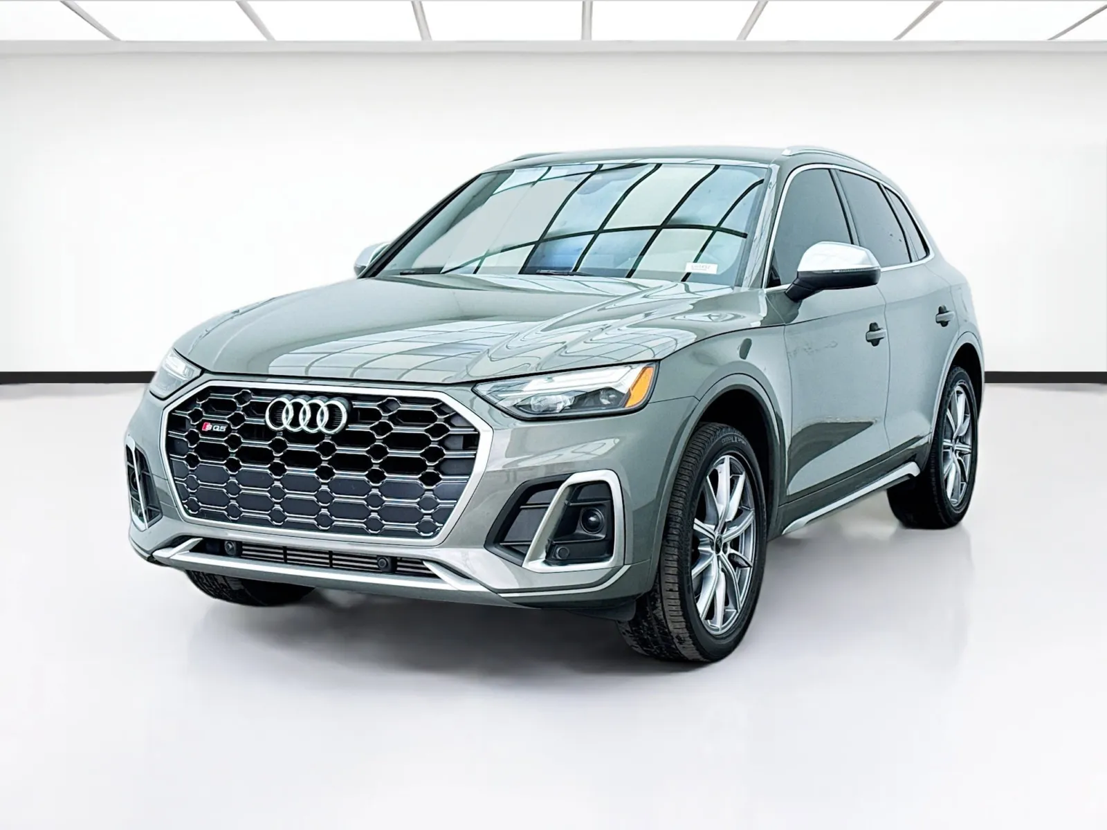 Gray 2023 Audi SQ5 Premium quattro for sale in Bellflower, CA