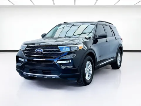 Black 2022 Ford Explorer XLT for sale in Bellflower, CA