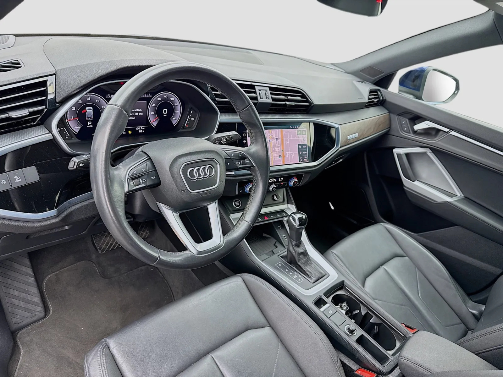 2021 Audi Q3 Premium Plus photo 2