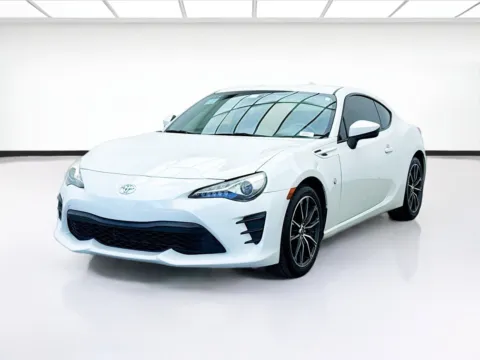 White 2017 Toyota 86 for sale in Bellflower, CA