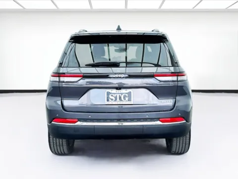 More photos of 2022 Jeep Grand Cherokee Limited at STG Bellflower, CA