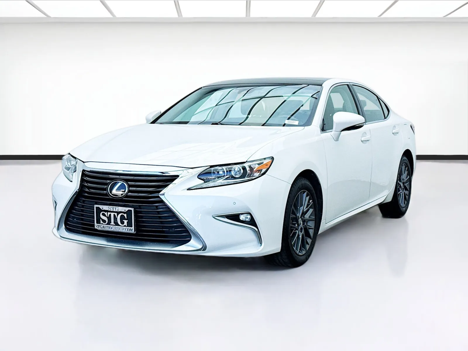 2018 Lexus ES 350 PREMIER/NAVIGATION & PANORAMIC ROOF PACKAGES for sale in Bellflower, CA