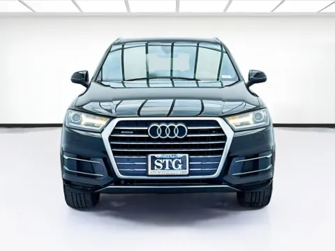 Photos of 2019 Audi Q7 45 Premium quattro for sale in Bellflower, CA at STG Bellflower