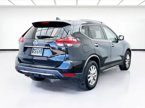 More photos of 2019 Nissan Rogue SV at STG Bellflower, CA
