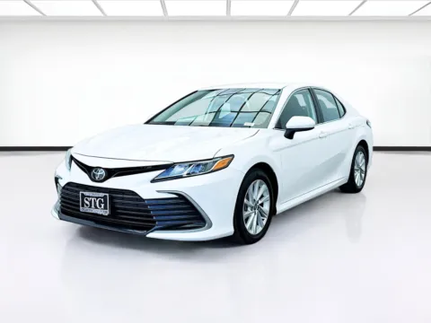 White 2024 Toyota Camry LE for sale in Bellflower, CA