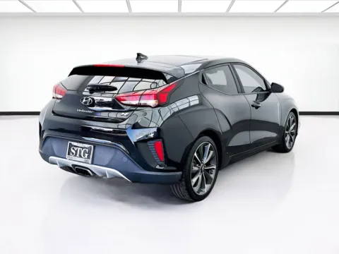 More photos of 2019 Hyundai Veloster 2.0 Premium at STG Bellflower, CA