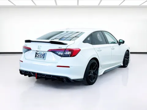 More photos of 2023 Honda Civic Si at STG Bellflower, CA