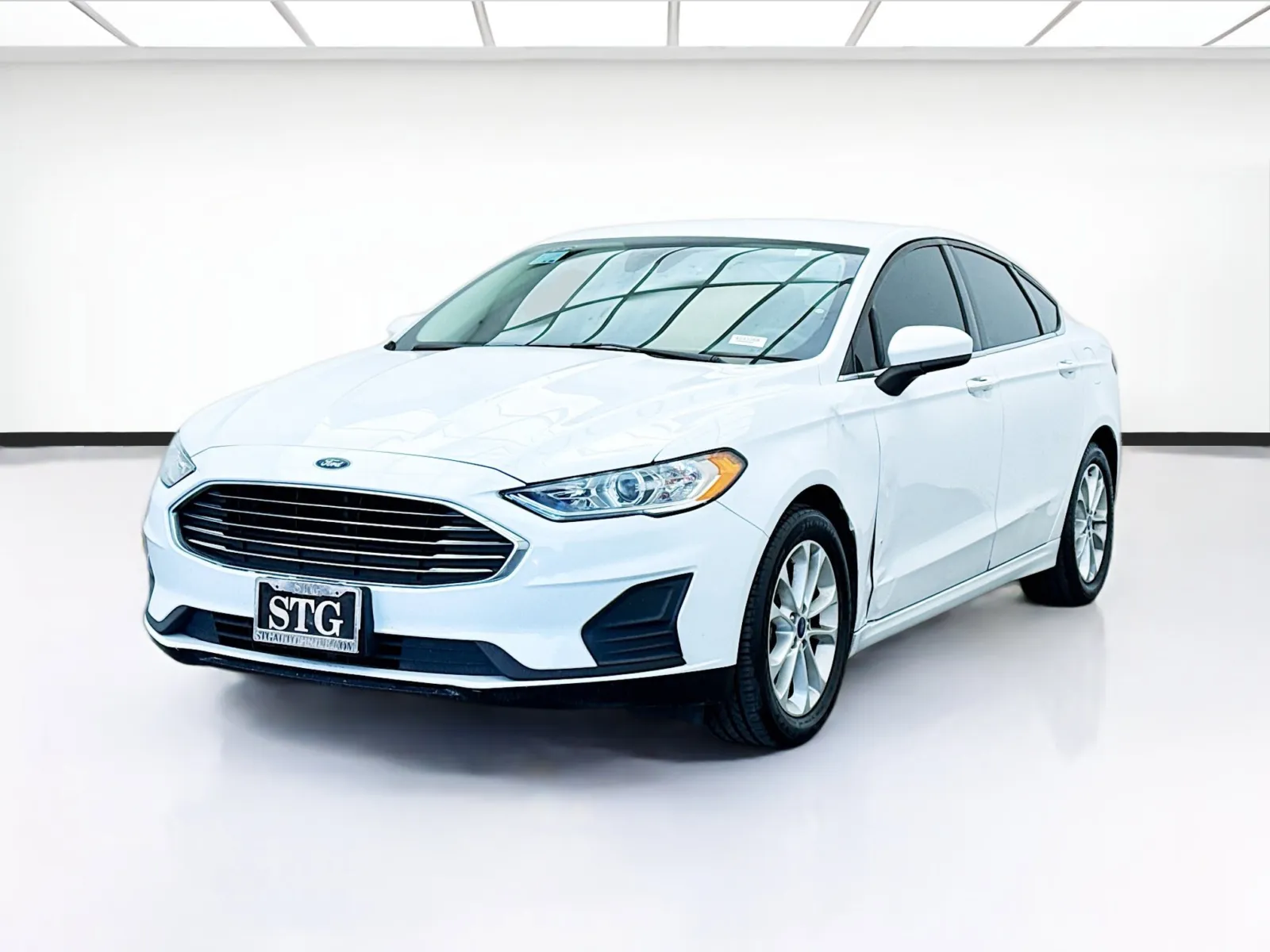 White 2019 Ford Fusion SE for sale in Bellflower, CA