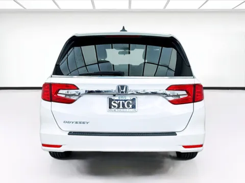 More photos of 2018 Honda Odyssey EX at STG Bellflower, CA