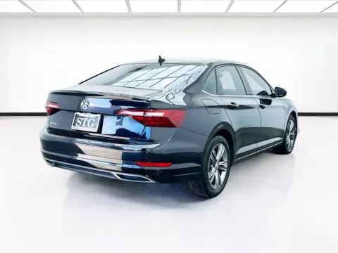 More photos of 2020 Volkswagen Jetta R-Line at STG Bellflower, CA