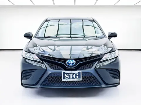 Photos of 2018 Toyota Camry SE for sale in Bellflower, CA at STG Bellflower