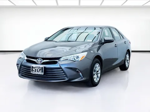 Gray 2017 Toyota Camry LE for sale in Bellflower, CA