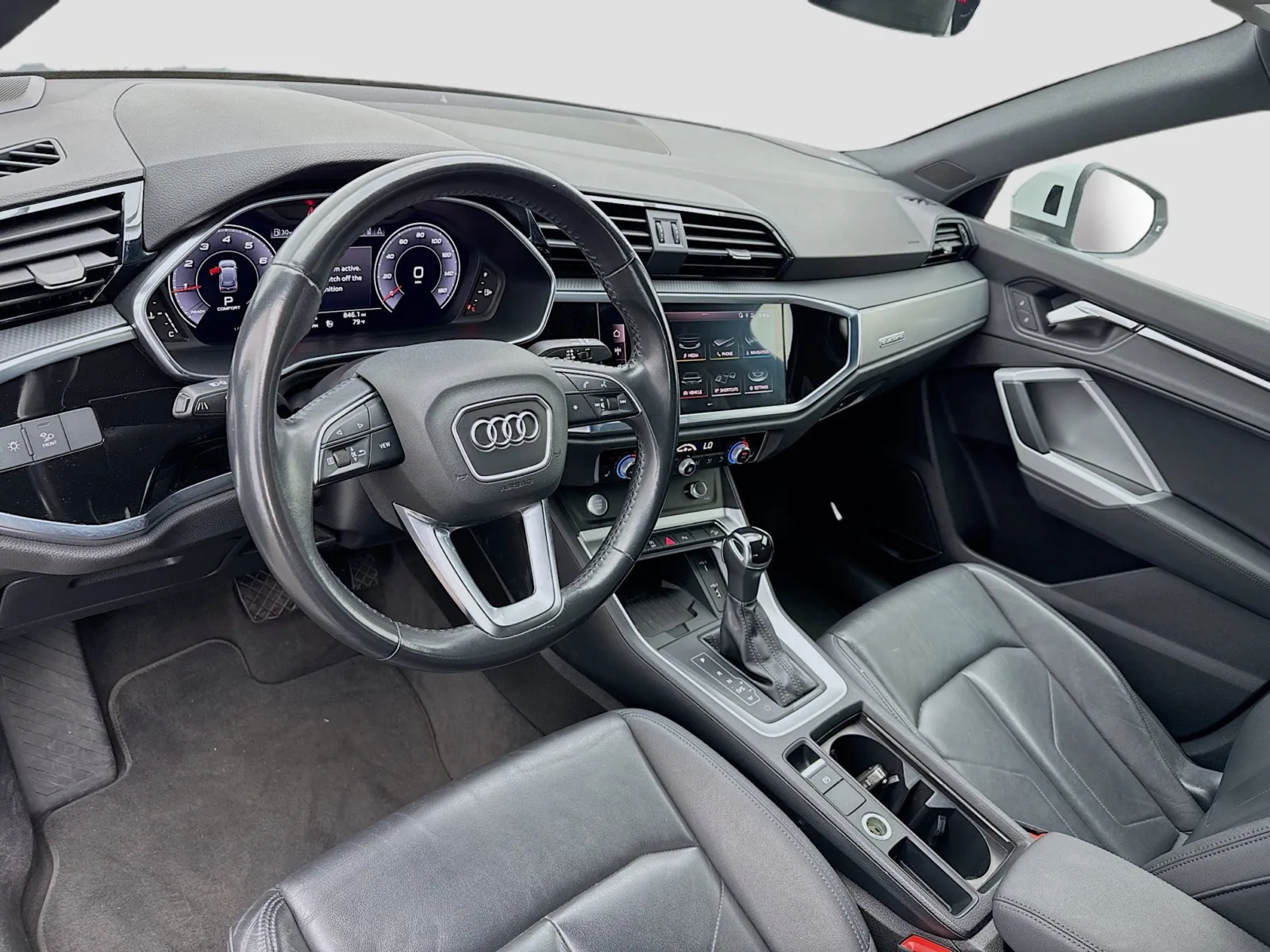 2020 Audi Q3 Premium Plus S line photo 3