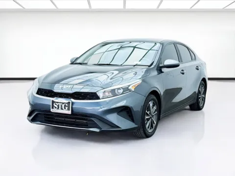 Gray 2023 Kia Forte LXS for sale in Bellflower, CA