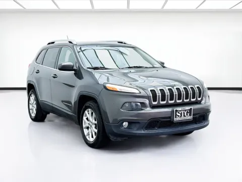 Another view of 2017 Jeep Cherokee Latitude for sale in Bellflower, CA at STG Bellflower