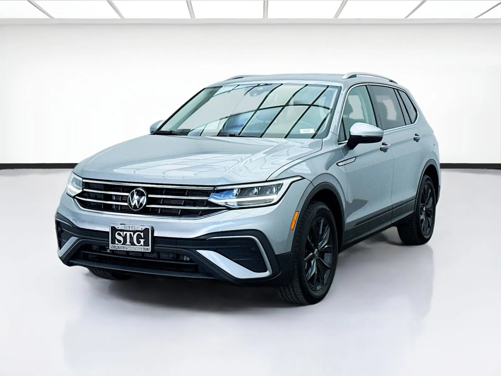 Silver 2024 Volkswagen Tiguan 2.0T SE for sale in Bellflower, CA