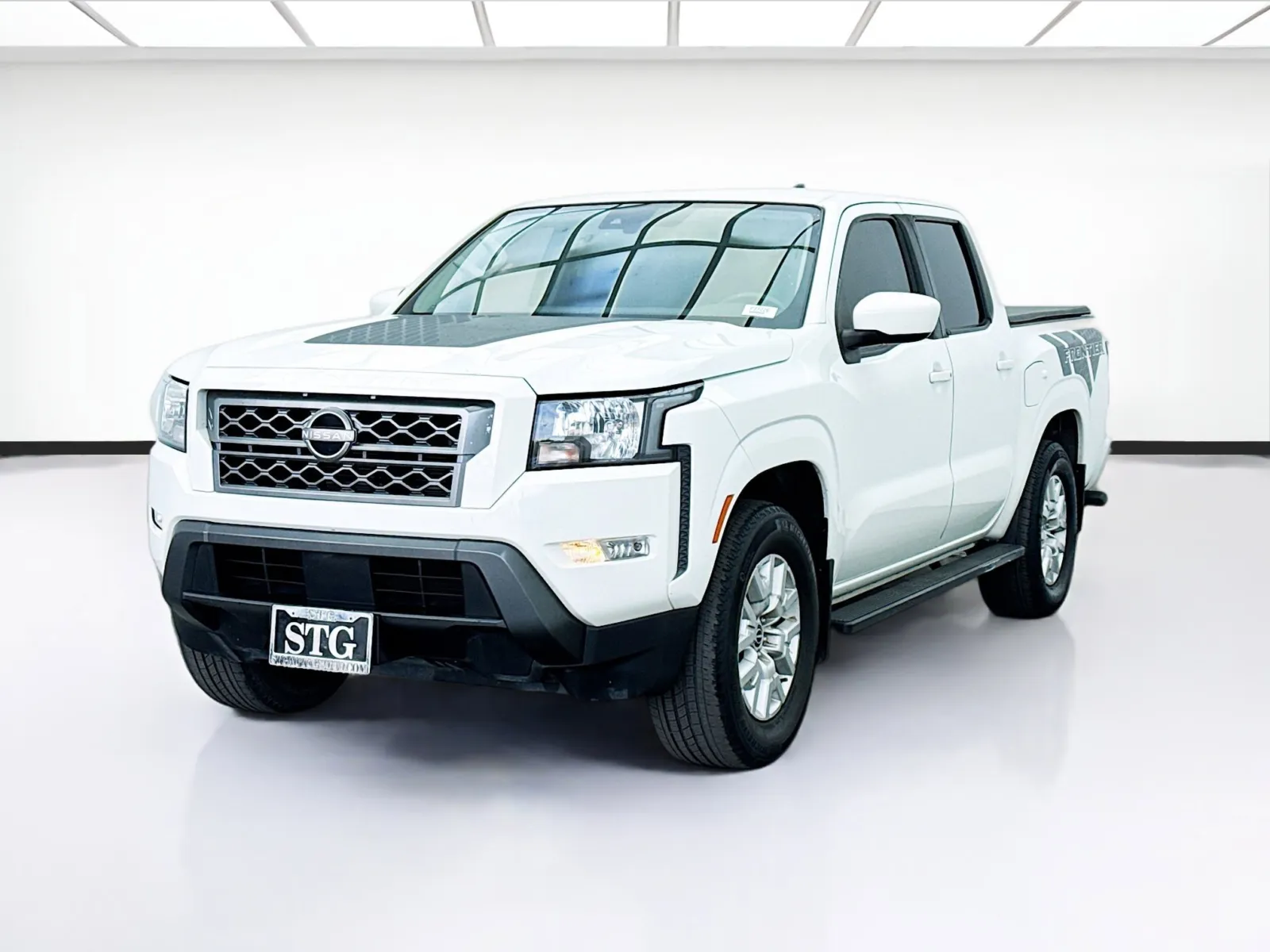 White 2022 Nissan Frontier SV for sale in Bellflower, CA