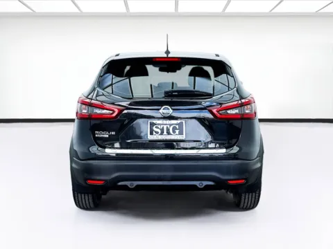 More photos of 2020 Nissan Rogue Sport S at STG Bellflower, CA