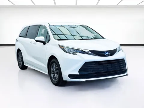 Another view of 2023 Toyota Sienna LE 8 Passenger for sale in Bellflower, CA at STG Bellflower
