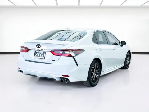 More photos of 2022 Toyota Camry SE at STG Bellflower, CA