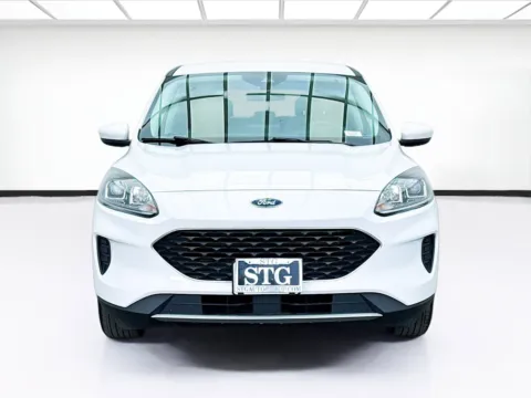 Photos of 2021 Ford Escape SE for sale in Bellflower, CA at STG Bellflower