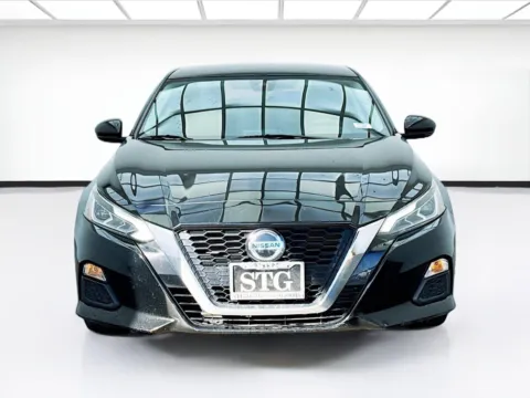 Photos of 2022 Nissan Altima 2.5 SV for sale in Bellflower, CA at STG Bellflower