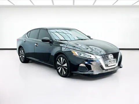 Another view of 2022 Nissan Altima 2.5 SV for sale in Bellflower, CA at STG Bellflower