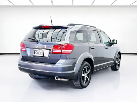 More photos of 2019 Dodge Journey SE at STG Bellflower, CA