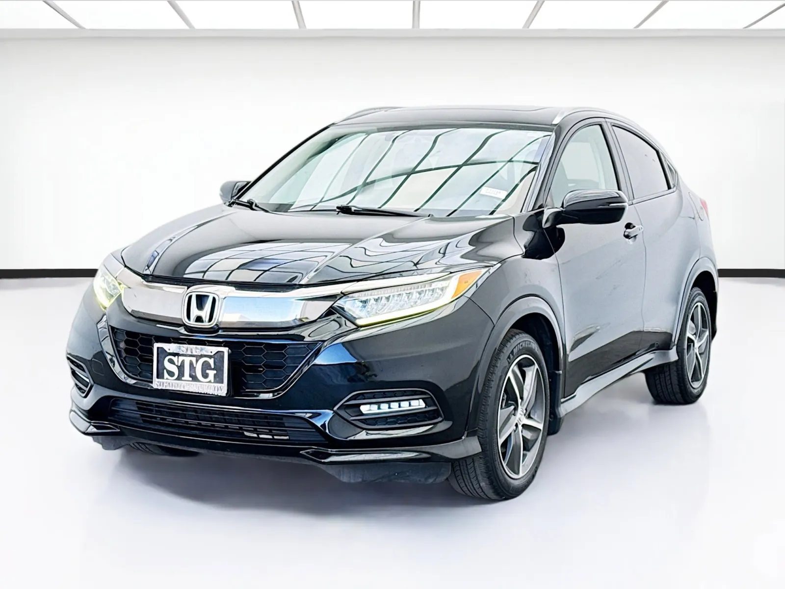 Black 2019 Honda HR-V Touring for sale in Bellflower, CA