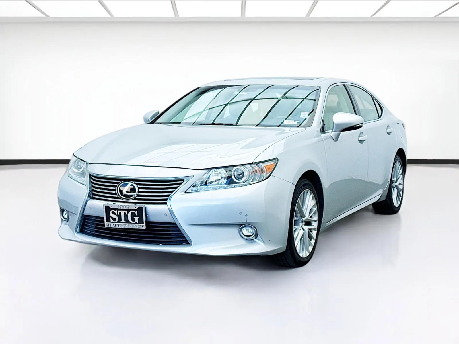 Silver 2015 Lexus ES 350 for sale in Bellflower, CA