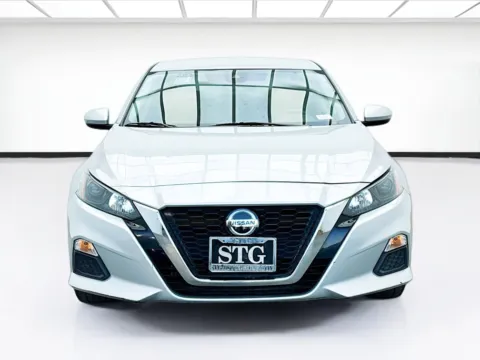 Photos of 2022 Nissan Altima 2.5 S for sale in Bellflower, CA at STG Bellflower