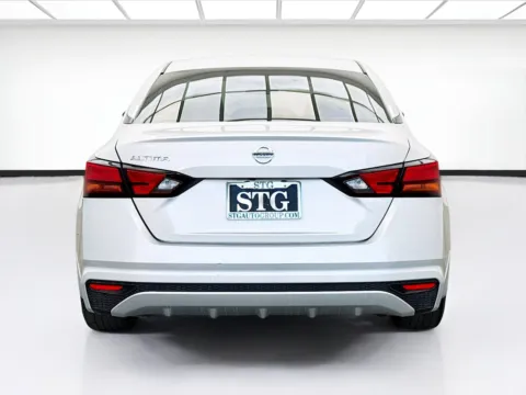 More photos of 2022 Nissan Altima 2.5 S at STG Bellflower, CA