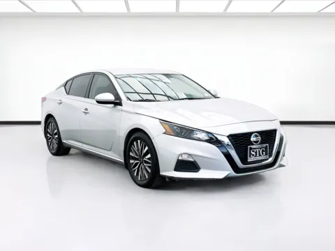 Another view of 2022 Nissan Altima 2.5 S for sale in Bellflower, CA at STG Bellflower