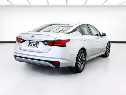 More photos of 2022 Nissan Altima 2.5 S at STG Bellflower, CA