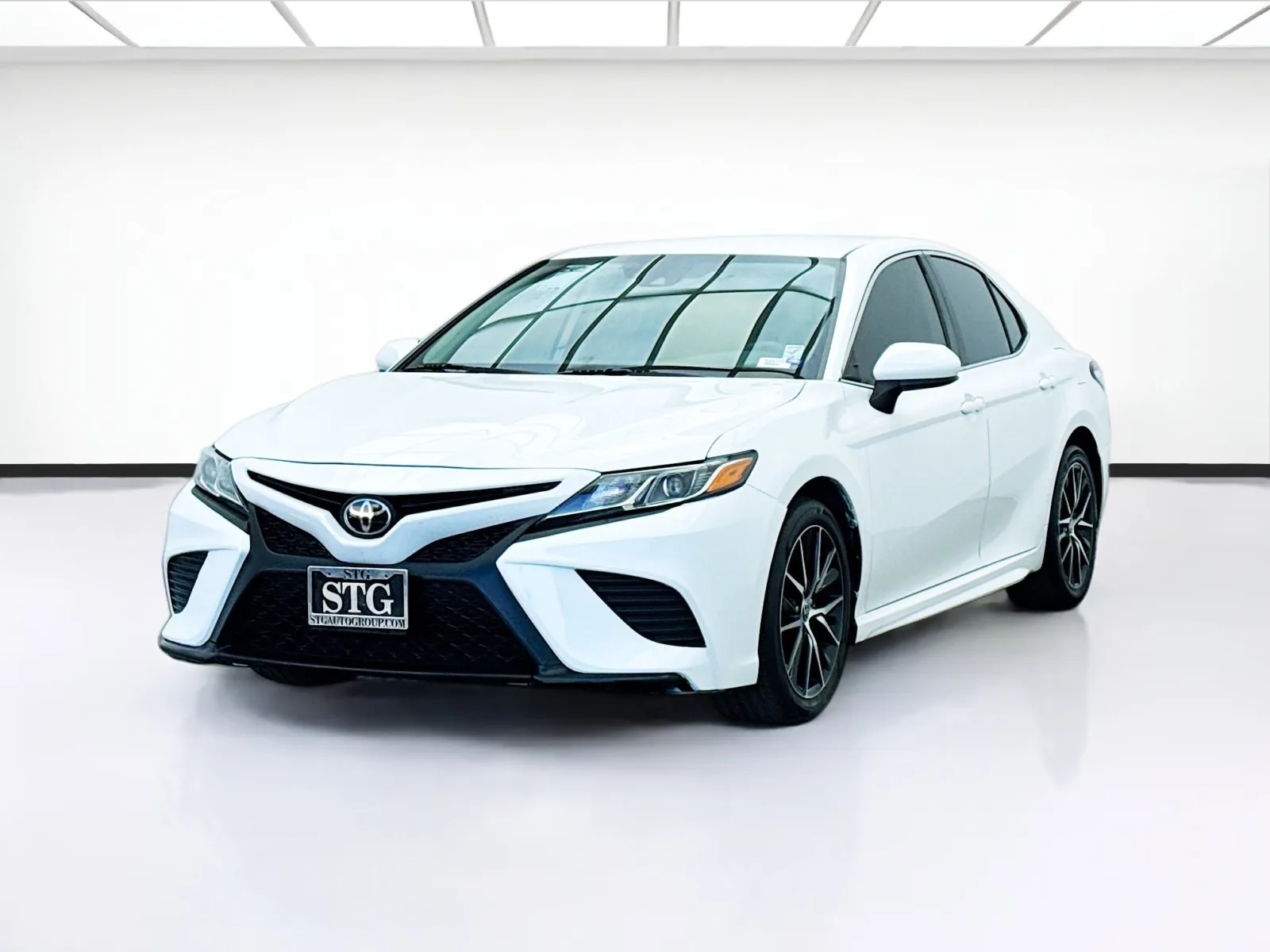 2020 Toyota Camry SE for sale in Bellflower, CA