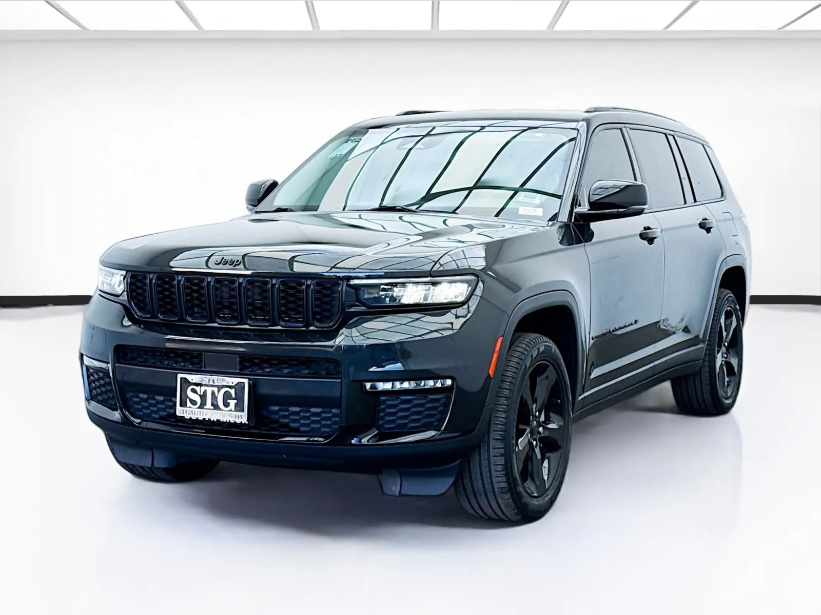 Green 2023 Jeep Grand Cherokee L Limited for sale in Bellflower, CA