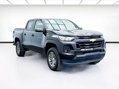 Another view of 2023 Chevrolet Colorado LT for sale in Bellflower, CA at STG Bellflower